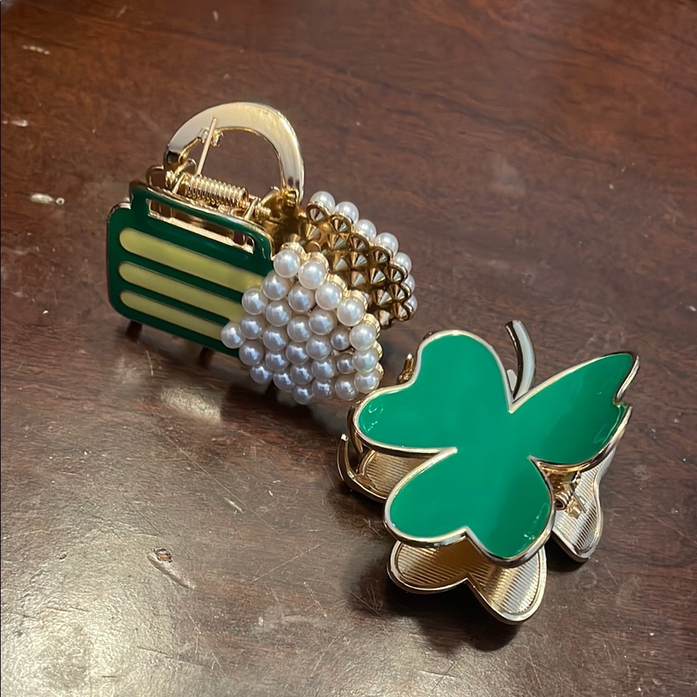 Green and Gold Clover Hair Clip